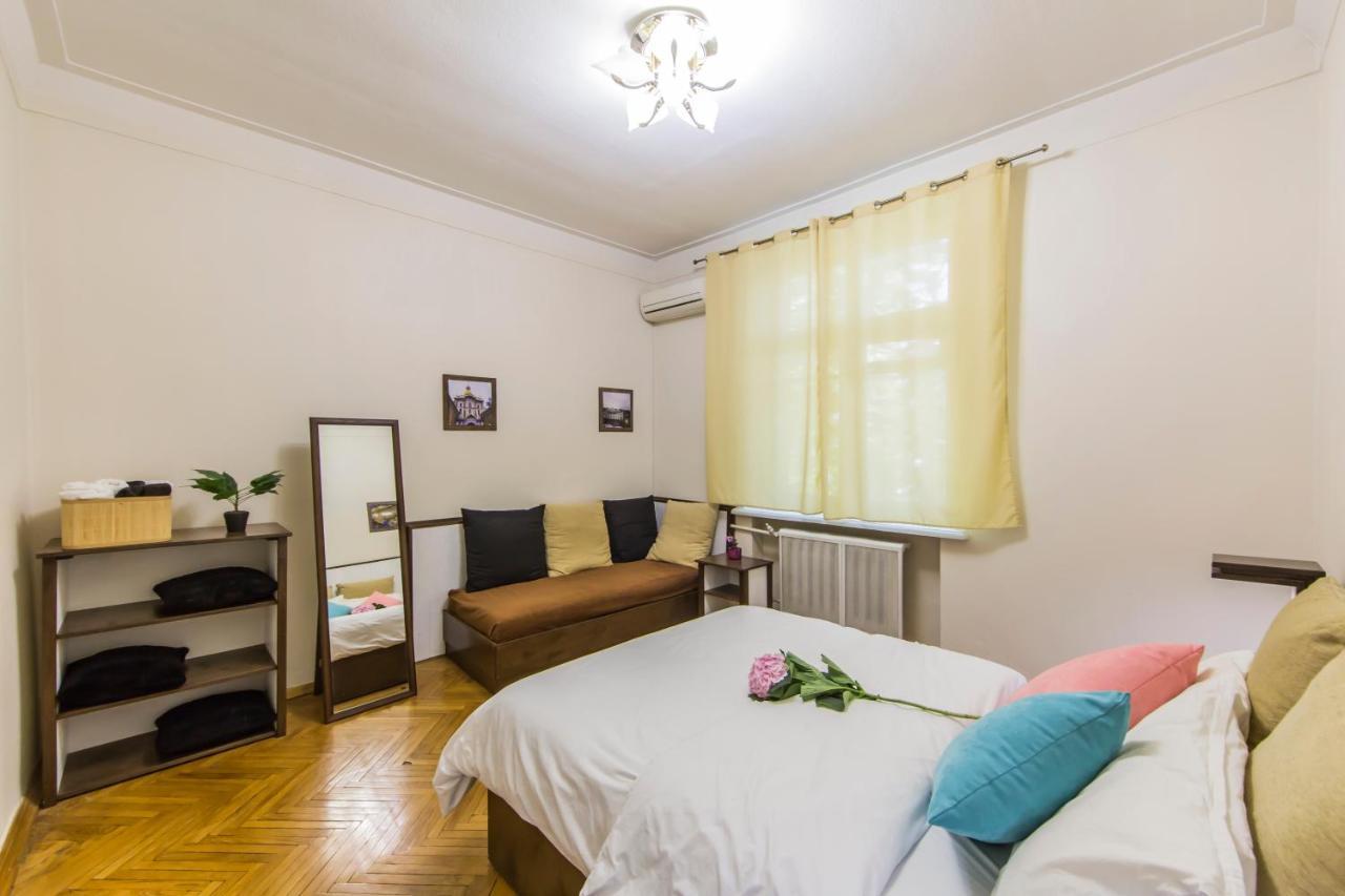 2Х-Кімнатна Квартира На Майдані Незалежності Kiew Exterior foto